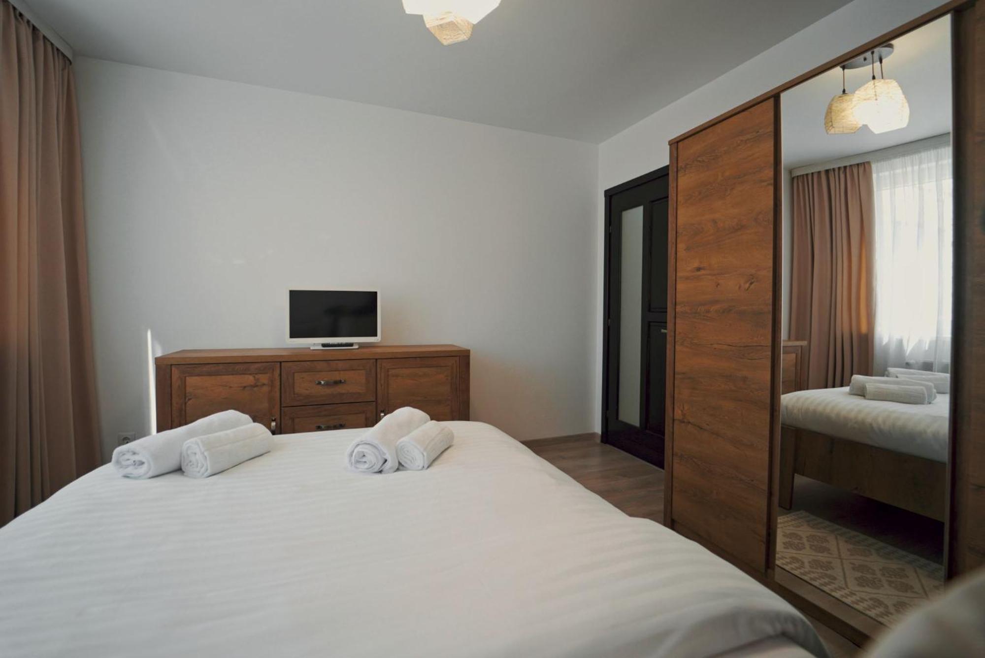 Luxury Apartament Ultracentral Of Suceava Esplanada Exterior foto