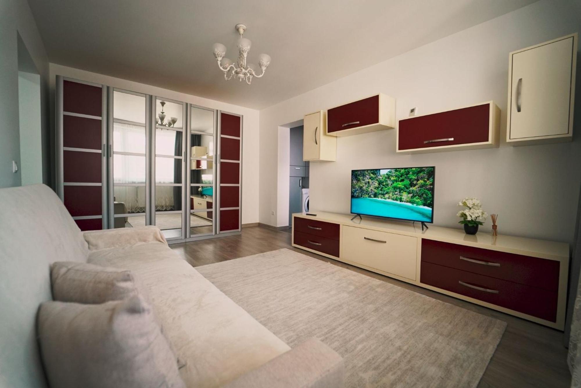 Luxury Apartament Ultracentral Of Suceava Esplanada Exterior foto